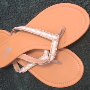 NWOT sandals